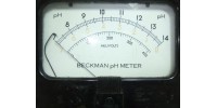 Beckman  analog PH meter 0 to 400 millivolts